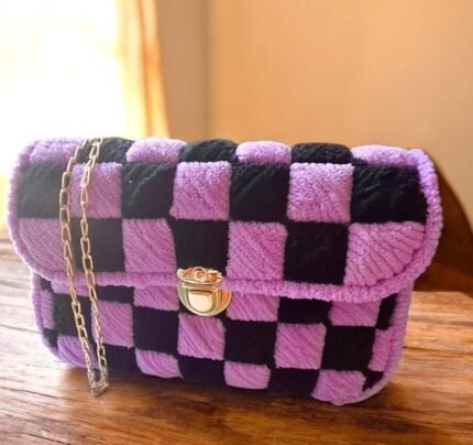 CARTERA ELEGANTE TEJIDA