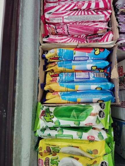 Helados palo palito frambuesa manzana piña