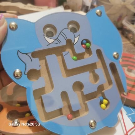 LABERINTO MADERA CON IMAN